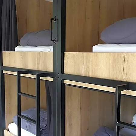Les Terrasses Du Roc Hostel Saint-André-de-Roquepertuis